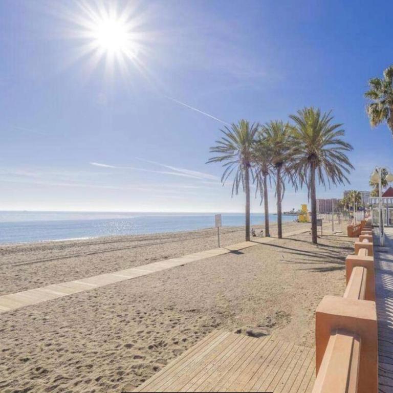BenalBeach Casa Kito Relax 1ª Linea de Playa - Estudio Familiar - 7