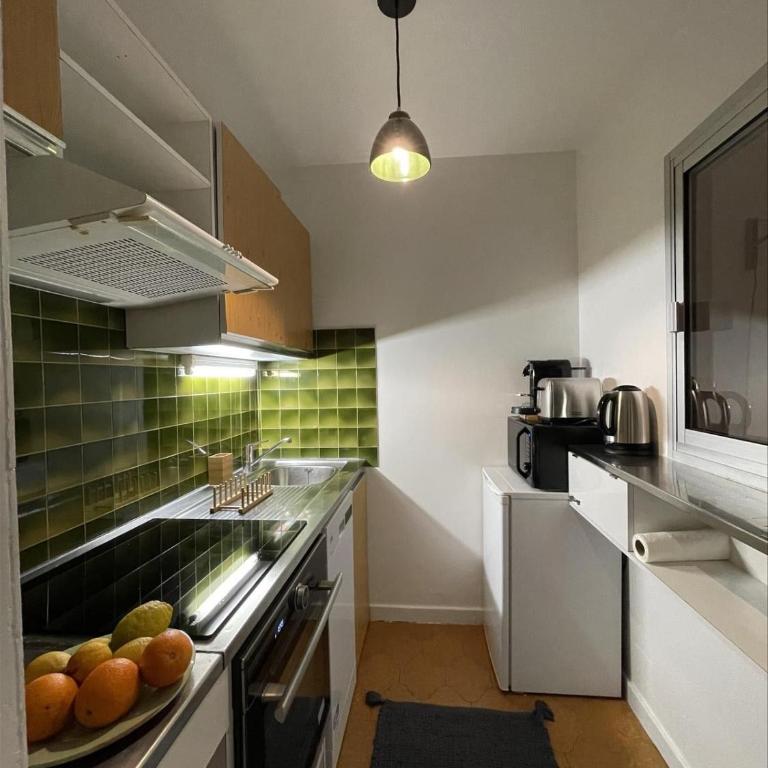 Studio Le Brusc - Appartement - Vue sur Mer - 2