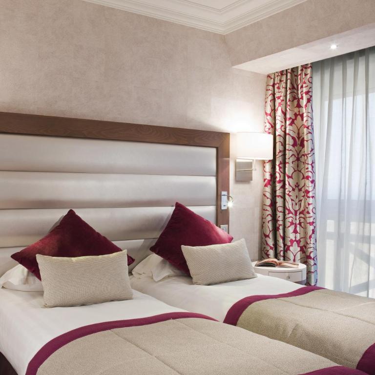 Grand Hôtel Des Thermes - Suite - Vue sur Mer - 4