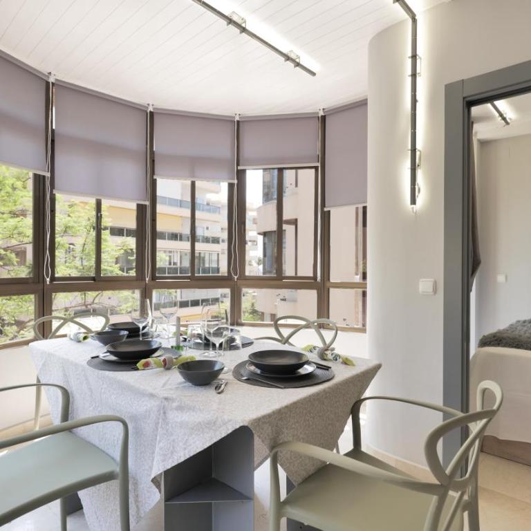 El Árbol - Rooftop Pool in Puerto Deportivo - One-Bedroom Apartment - 2