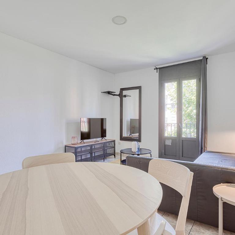 HOSTAL BEDMATES - Apartment (5 Adults) - 24