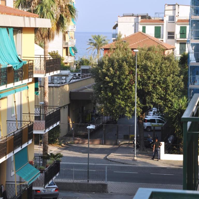 VIALE REPUBBLICA 329 9 - Appartamento con Balcone - 29