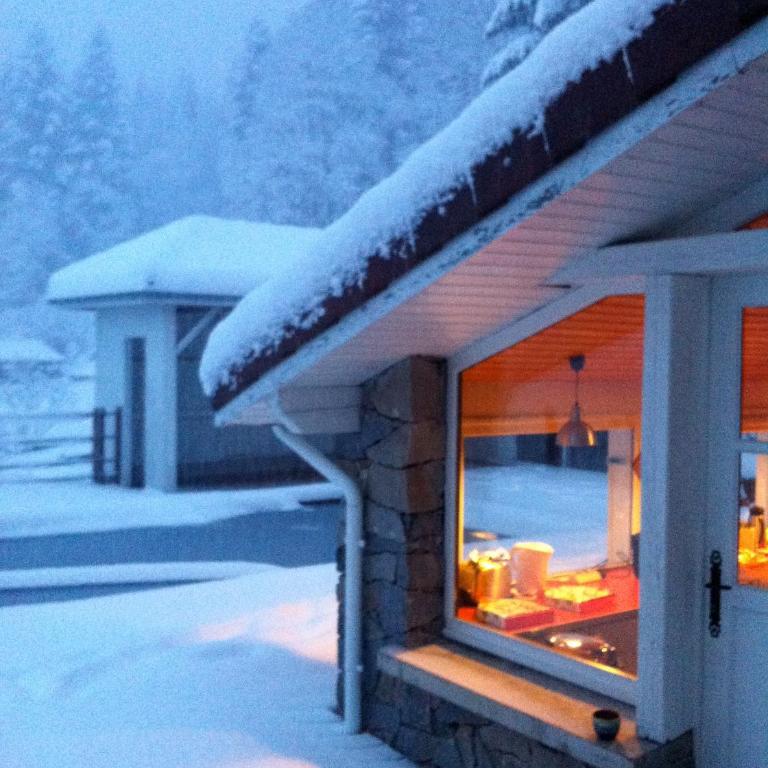 LE CHALET BLANC - JACUZZI / PISCINE / SAUNA - Chalet - 11