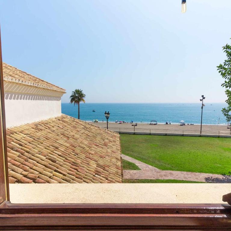 Castle Beach House. Luxury Beachfront Villa - Villa Deluxe - 20