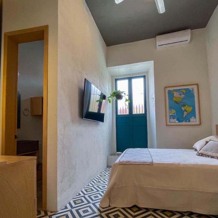 Casa Blanco by Barrio Mexico - Triple Room - 12
