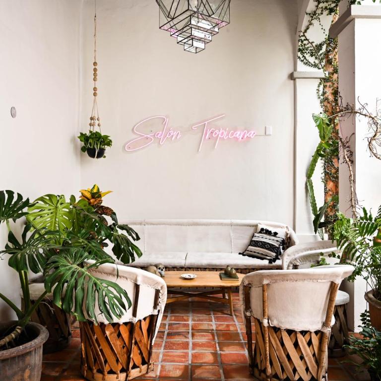 Casa Blanco by Barrio Mexico - Triple Room - 1