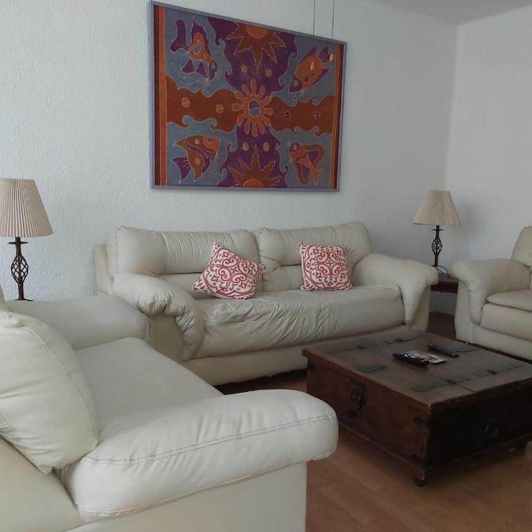 Steinhaus Suites Emilio Castelar - Three-Bedroom Apartment - 16