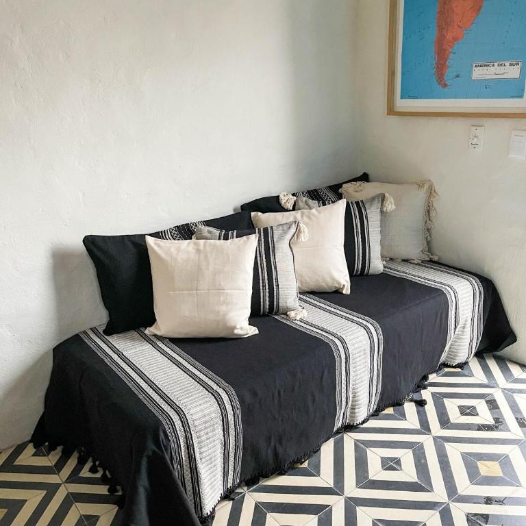 Casa Blanco by Barrio Mexico - Triple Room - 10