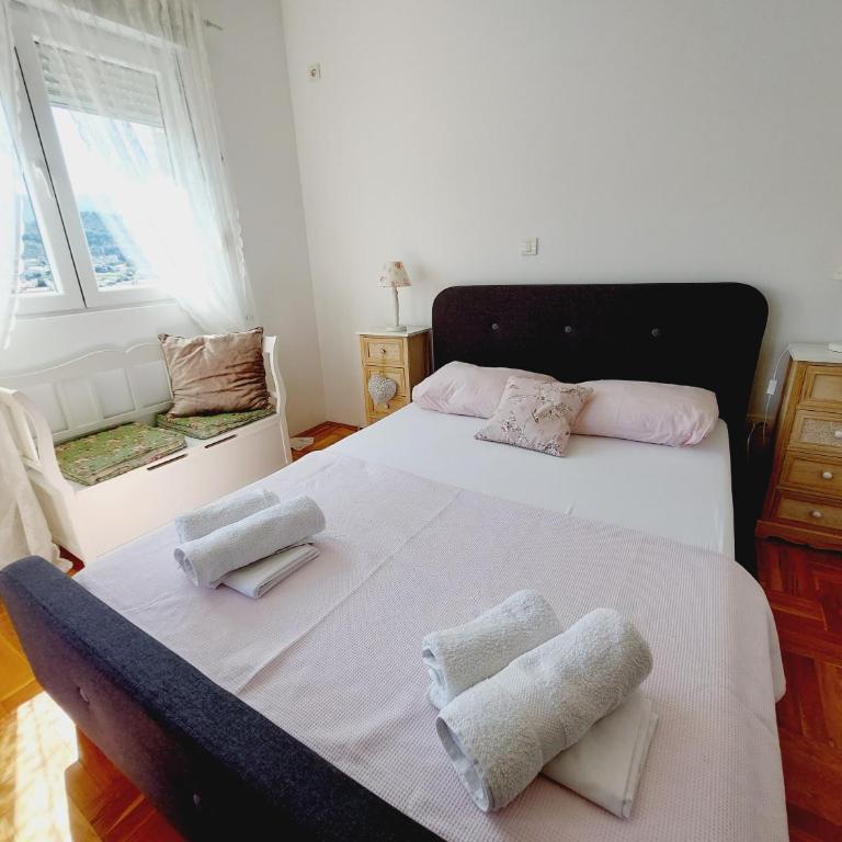 Aska Apartment - Apartman sa 1 Spavaćom Sobom, Balkonom i Pogledom na Planinu - 15