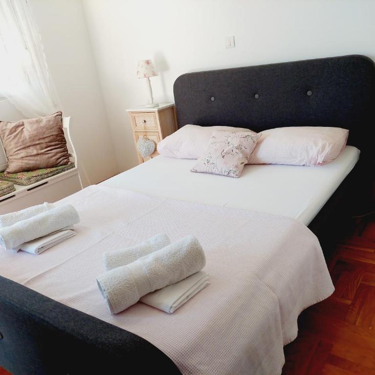Aska Apartment - Apartman sa 1 Spavaćom Sobom, Balkonom i Pogledom na Planinu - 19
