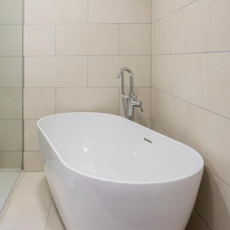 Soho Boutique Bahía Málaga - Habitación Familiar (2 adultos y 2 niños) - 3