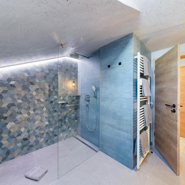 Hausberg No. 2 // NEU - Chambre Familiale Deluxe - 4