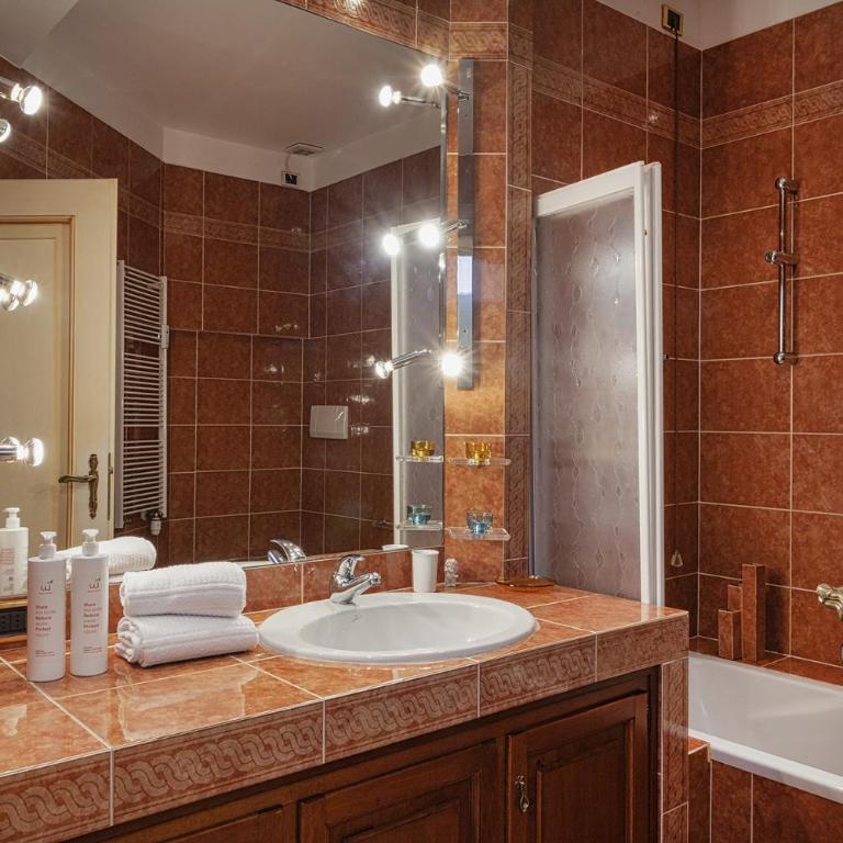 La finestra sul cortile di Via Roma by Wonderful Italy - Apartment - 16