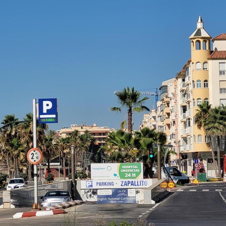 Free Parking, 40 meters from the beach, WI-FI, AC - Apartamento de 1 dormitorio - 2