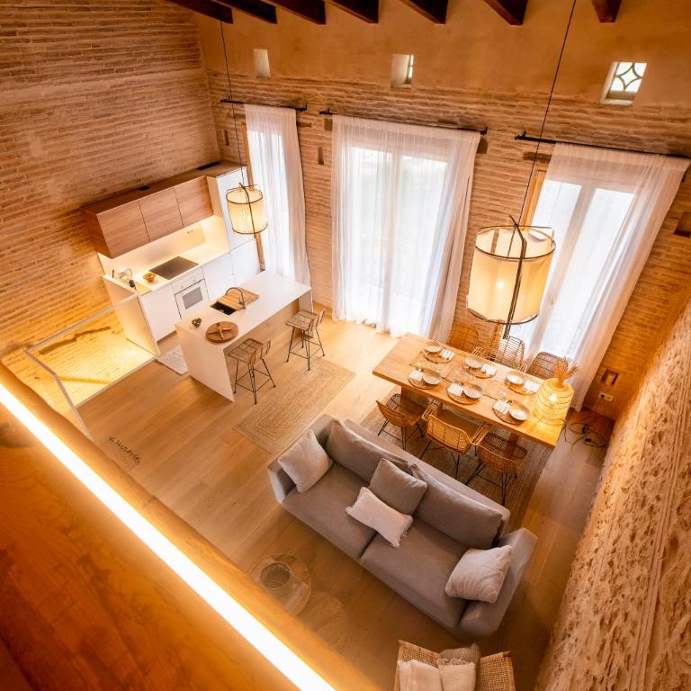Design Loft near the sea - Three-Bedroom Apartment - 11
