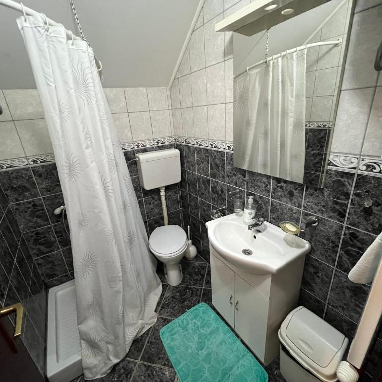Apartmani Radisic - Studio avec Terrasse - 4