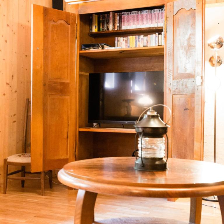 Chalet familial authentique avec jardin/cheminée - Chalet - 24