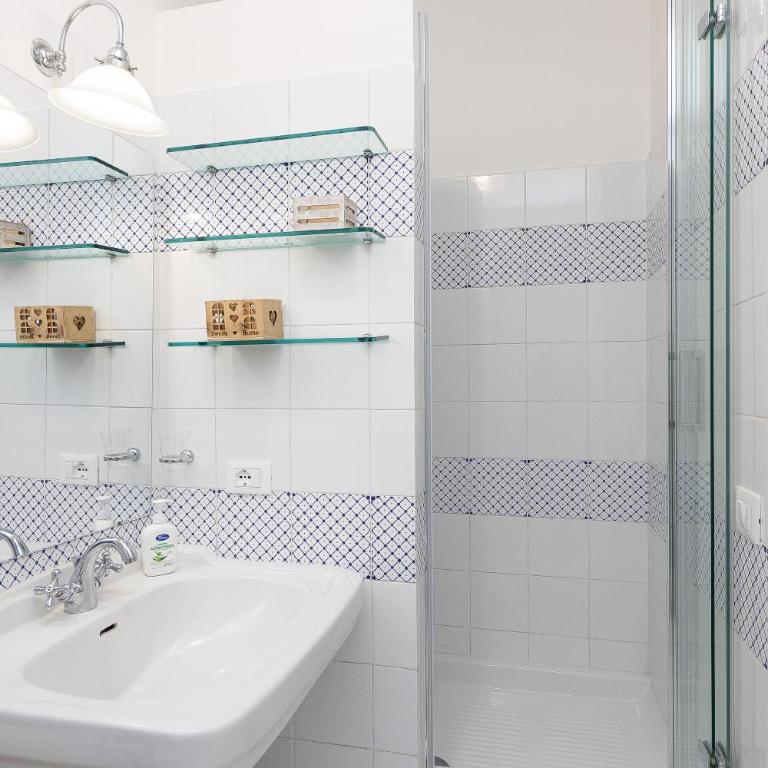 Ciambella Art Home-Rental in Rome - One-Bedroom Apartment - 35