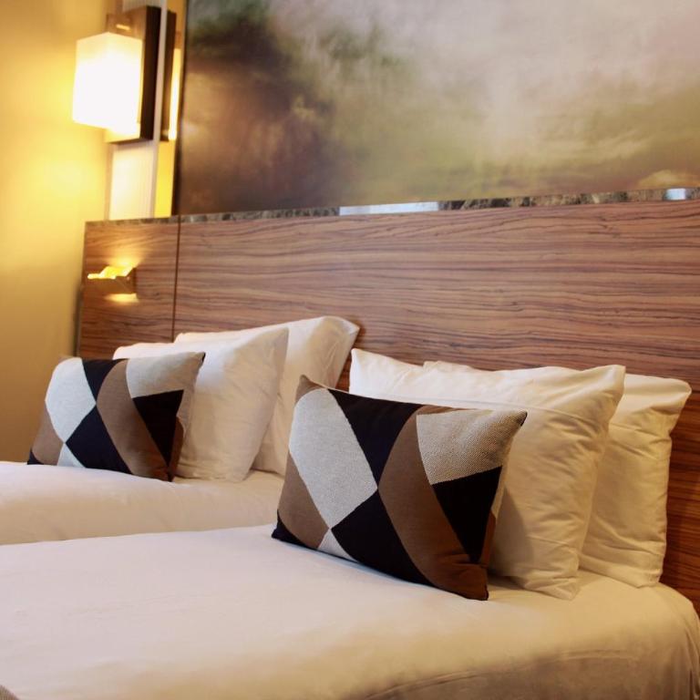 Hotel Le Rocroy - Chambre Lits Jumeaux - 1