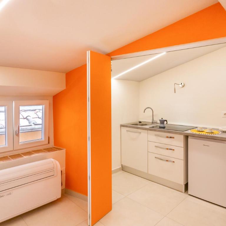 GuestHost - San Francesco Modern and Central Apartments - Apartment - 7