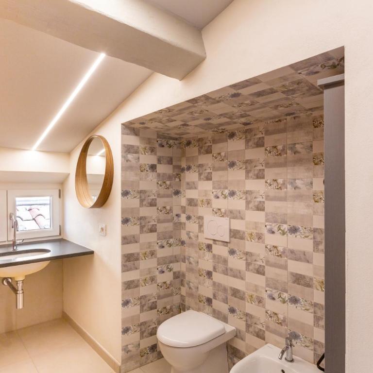 GuestHost - San Francesco Modern and Central Apartments - Apartment - 13