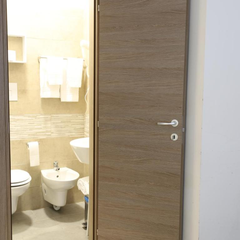 Albergo Leonardo Da Vinci - Camera Tripla - 4