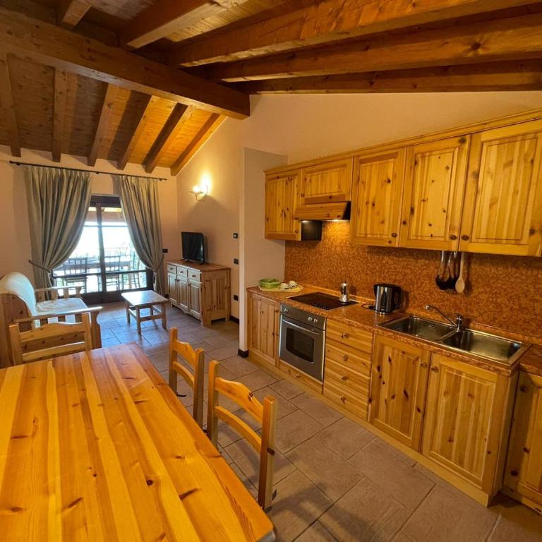 La FIOCCHINA - Magic Place - apartments & studios in Garda Lake - countryside farmhouse, inside the middle of the lake between sky & water - Appartamento con Vista Lago - 14