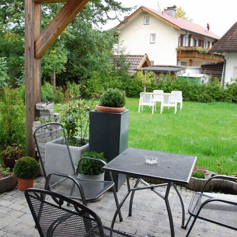 Ferienwohnungen Rexha - Apartment mit 1 Schlafzimmer und Terrasse - Moderne Art - 12