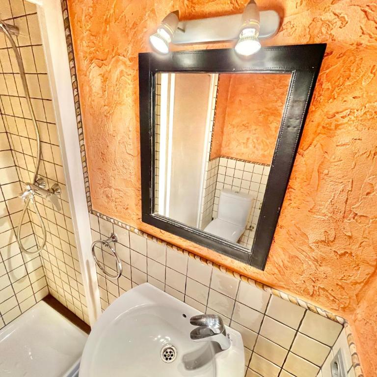Apartamentos Blanes Petit - Apartamento con balcón - 5