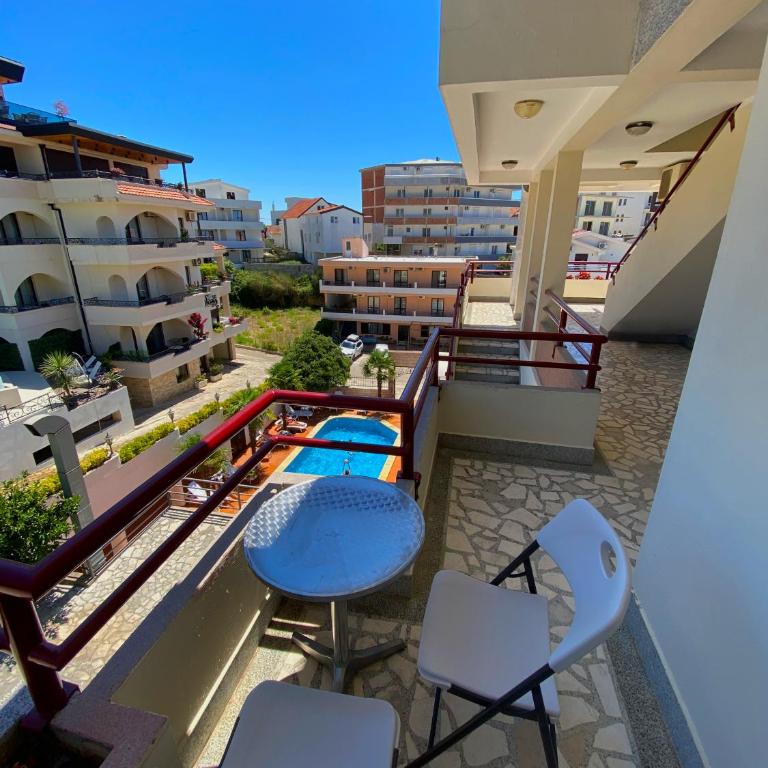Hotel Kleopatra - Komfor Apartman s 2 Spavaće Sobe i Balkonom - 3