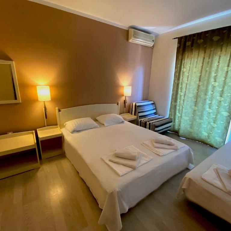 Hotel Kleopatra - Komfor Apartman s 2 Spavaće Sobe i Balkonom - 1