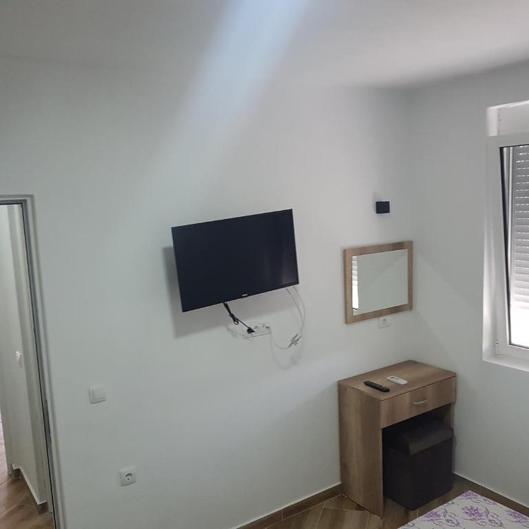 Marovac apartmani Velika Plaža - Suite with Balcony - 13