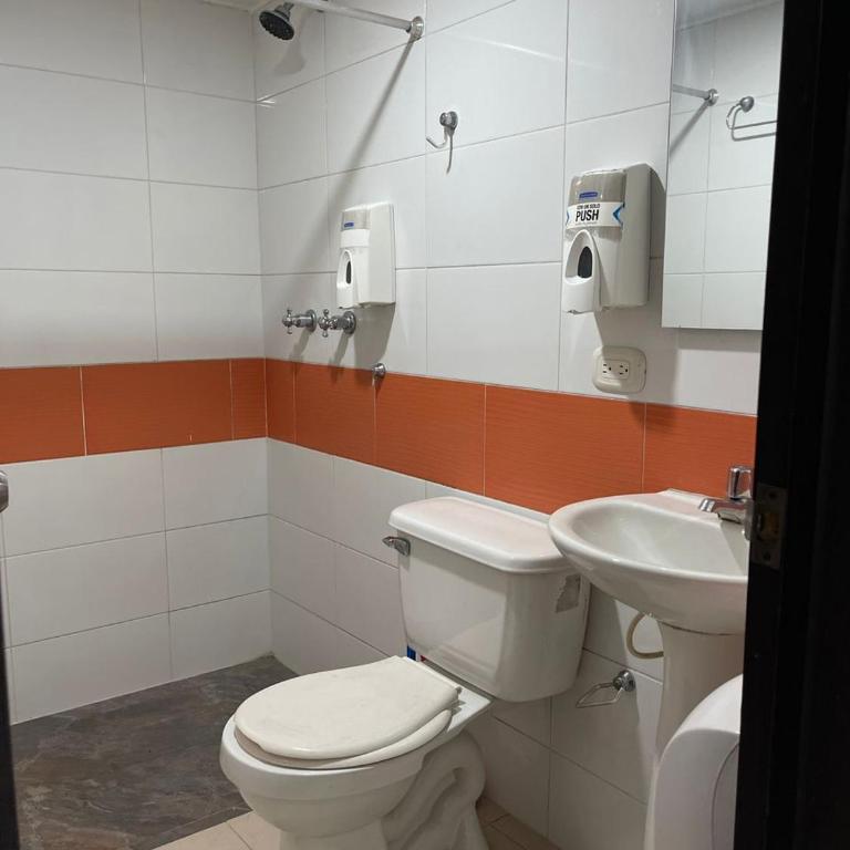 Lindos apartaestudios y habitaciones en Ibague - Apartamento Estudio - 6