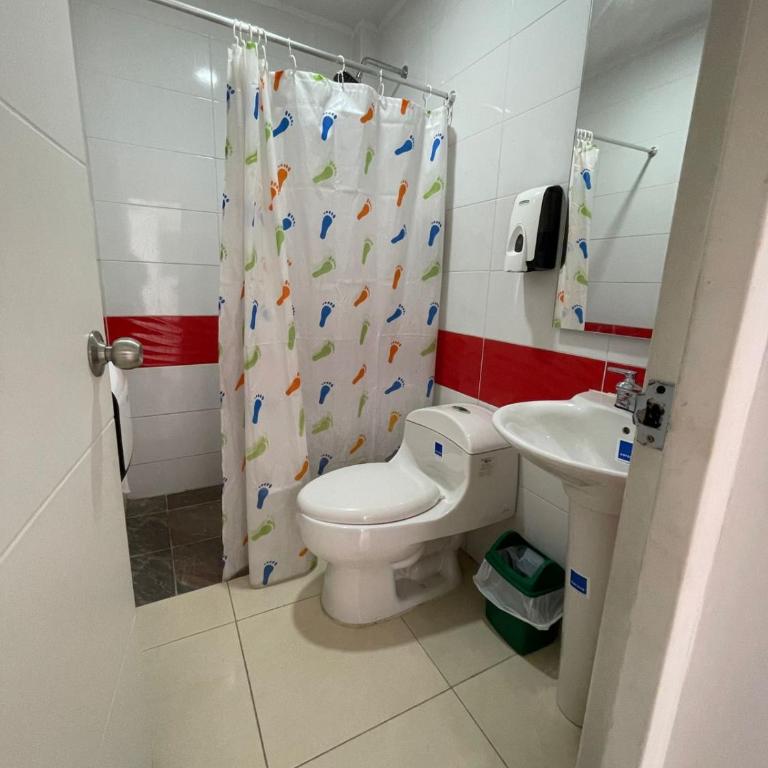 Lindos apartaestudios y habitaciones en Ibague - Habitación Doble - 6