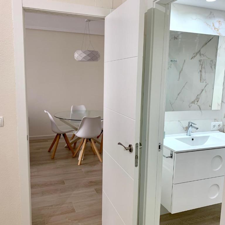 Coliseo Albir Beach - Apartment with Terrace - 21