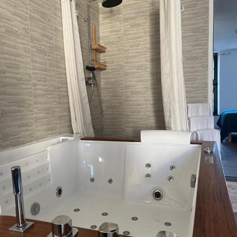 Loft ravissant 45m2 Jacuzzi RVB NIGHT 2 ÉTABLISSEMENT FERMÉ DÉFINITIVEMENT - Apartamento de 1 dormitorio - 23