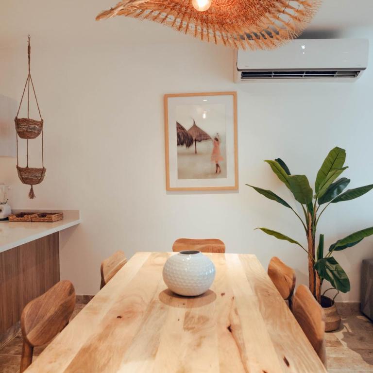 Stylish Luxury Condo in the heart of Playa - Two-Bedroom Apartment - 6