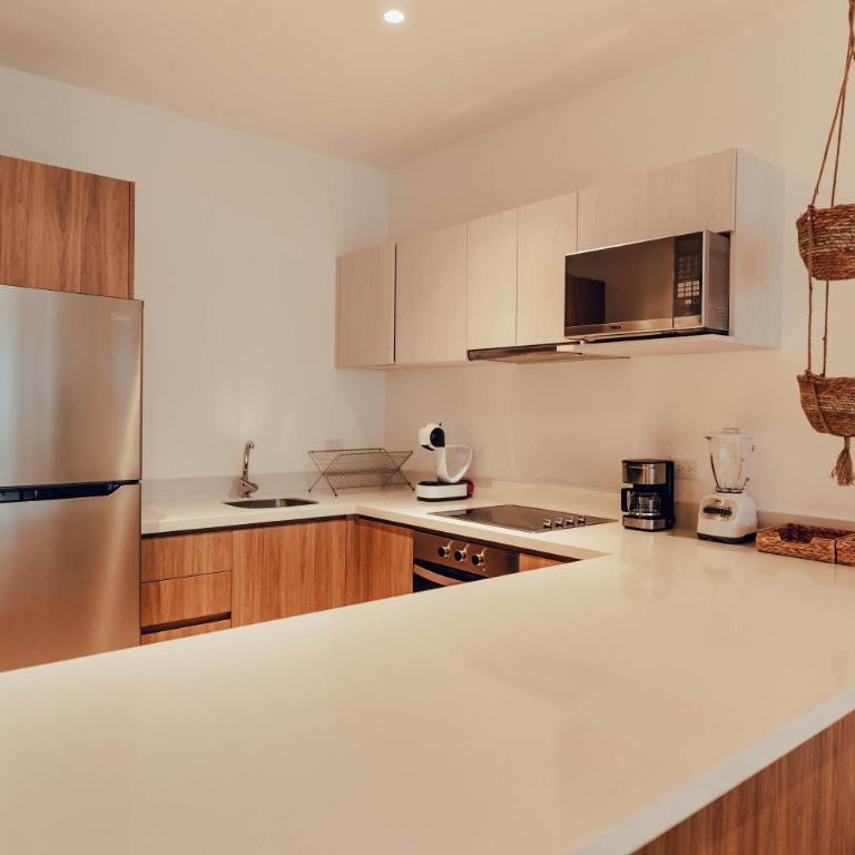 Stylish Luxury Condo in the heart of Playa - Two-Bedroom Apartment - 29