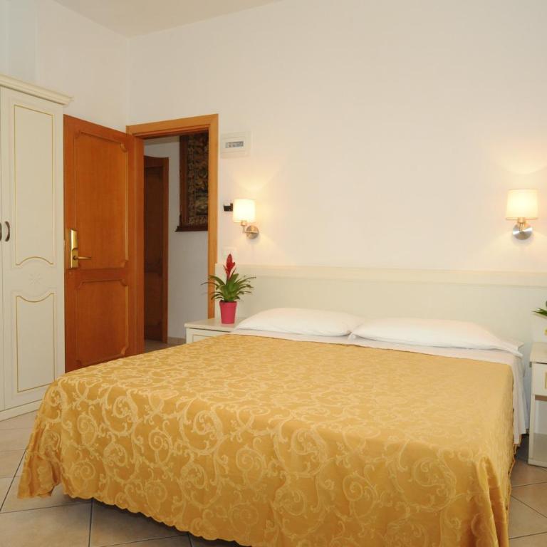 Albergo Villa Aida - Camera Tripla - 17