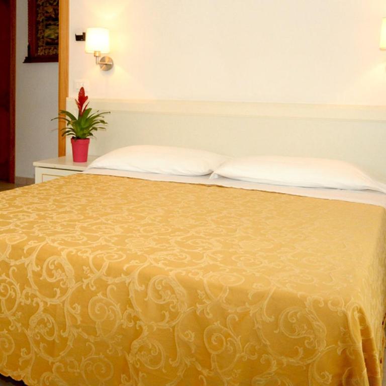 Albergo Villa Aida - Camera Quadrupla con Bagno Privato - 19