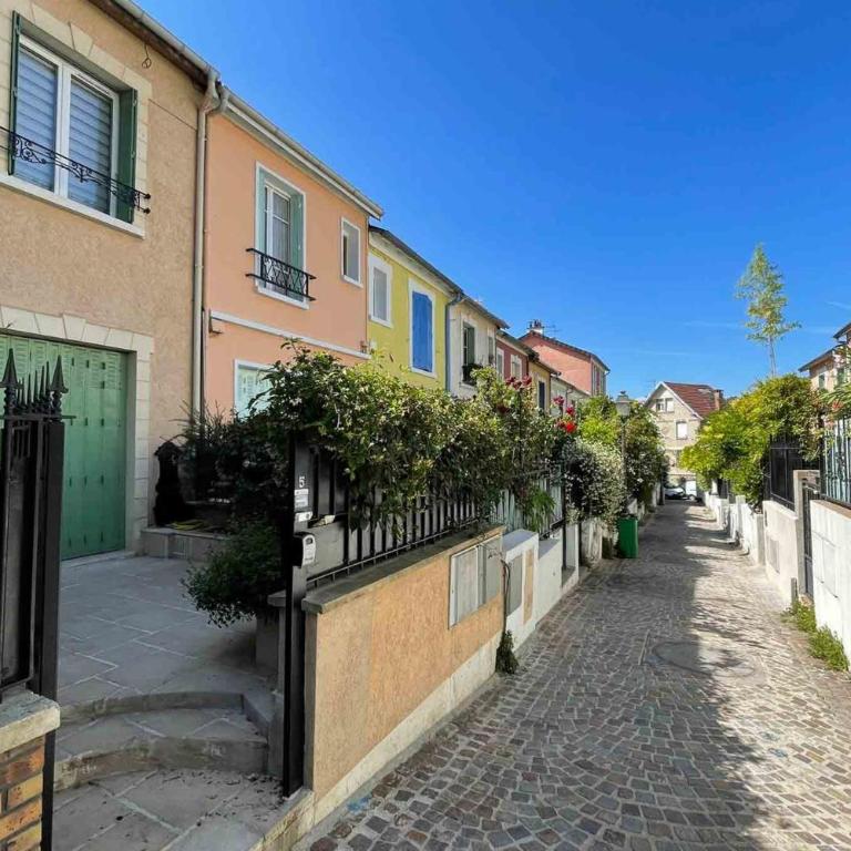 Charming townhouse with garden in the City of Love - Maison de Vacances - 2