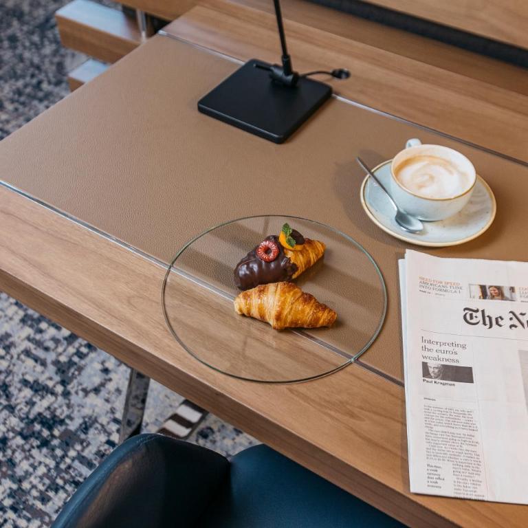InterContinental Barcelona by IHG - One-Bedroom King Suite with Sofa Bed and Balcony - 5
