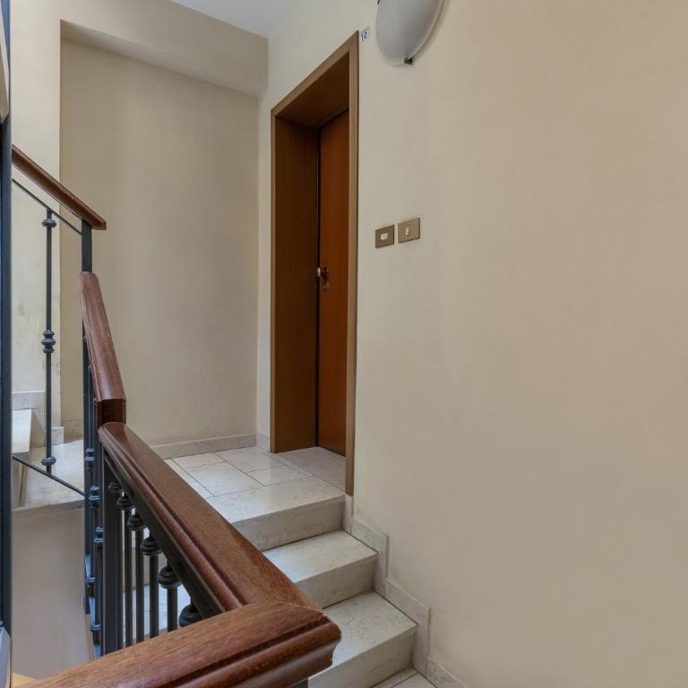 GuestHost - A 2 min dal Museo della Cattedrale San Romano Apt - Appartamento con 1 Camera da Letto - 15