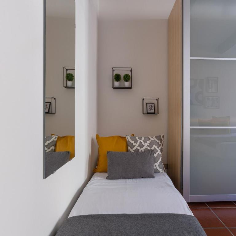 GuestHost - A 2 min dal Museo della Cattedrale San Romano Apt - Appartamento con 1 Camera da Letto - 10