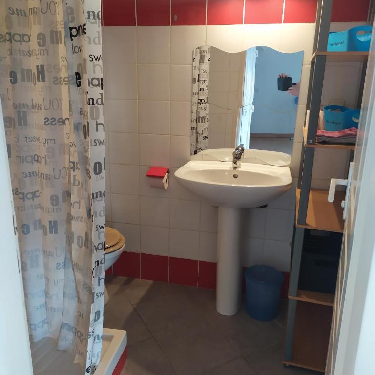 33 m2 face au port de Sète, Centre ville - Appartement 1 Chambre - 9