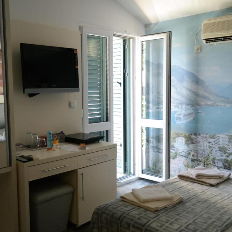 Kuca Radovic - Triple Room with Balcony - 8