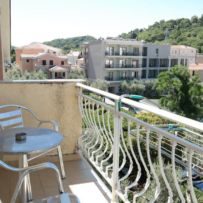 Kuca Radovic - Double Room with Balcony - 24