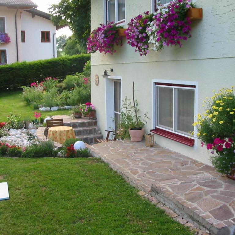 Sportpension Bergblick - Apartment mit 3 Schlafzimmern und Terrasse - 1