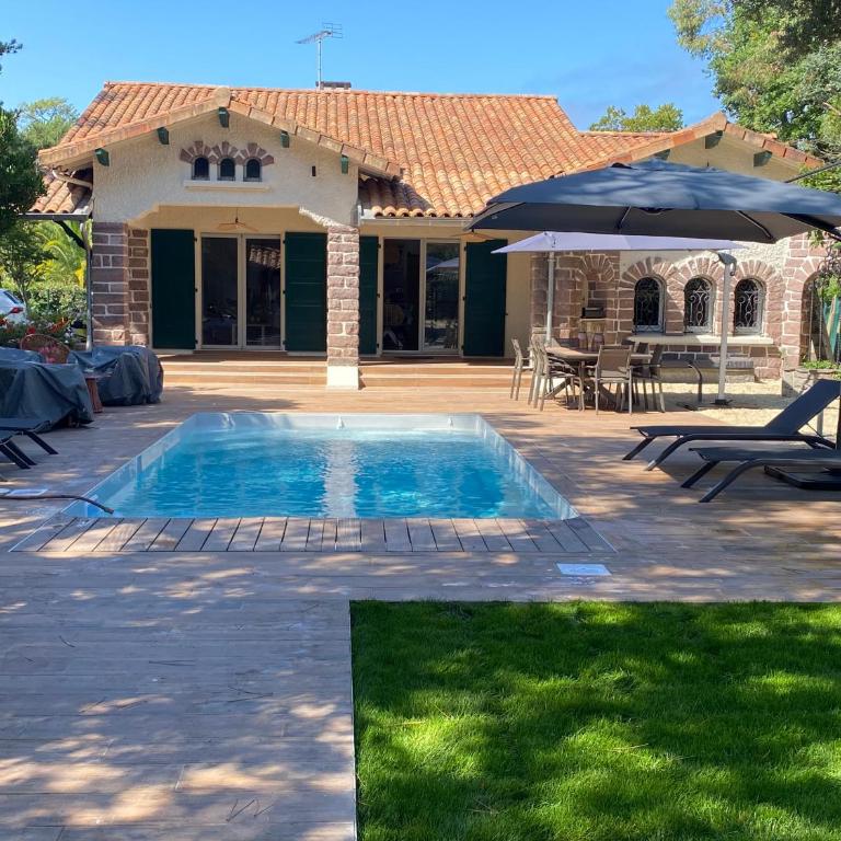 Villa de charme avec piscine à 500m des plages - Villa - 12
