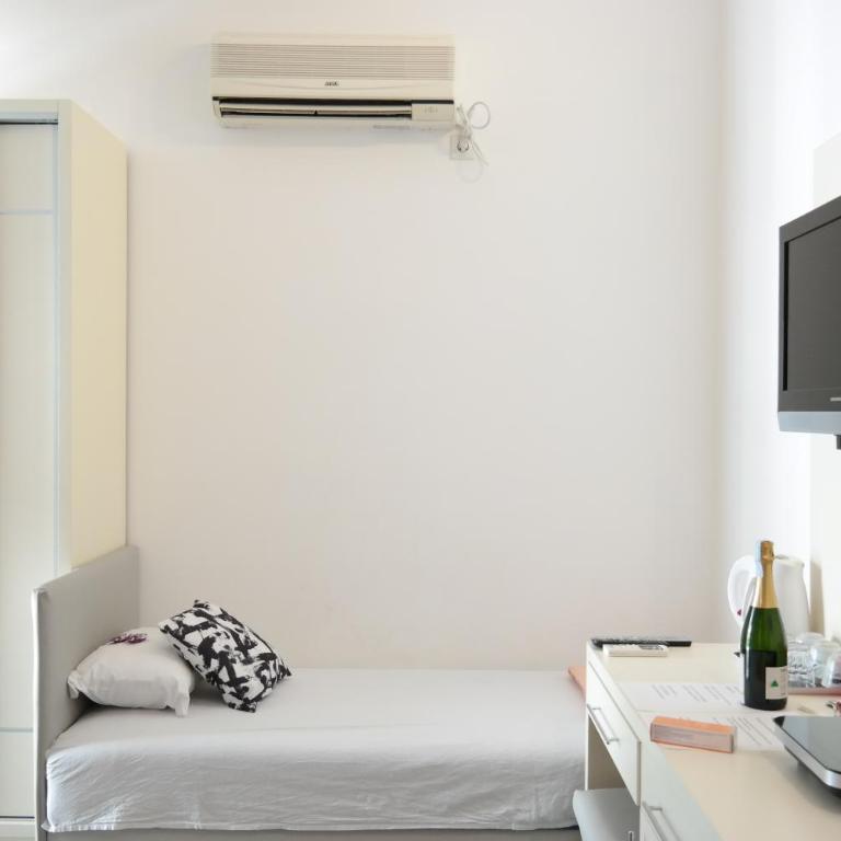 Kuca Radovic - Triple Room with Balcony - 28